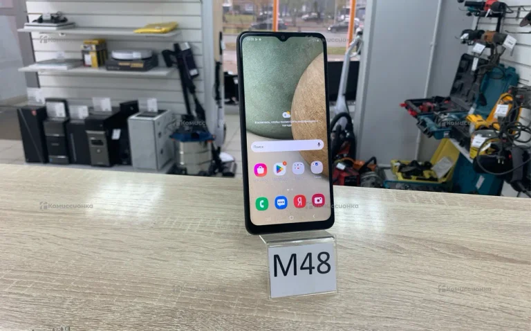 Samsung Galaxy A12 2/32 ГБ