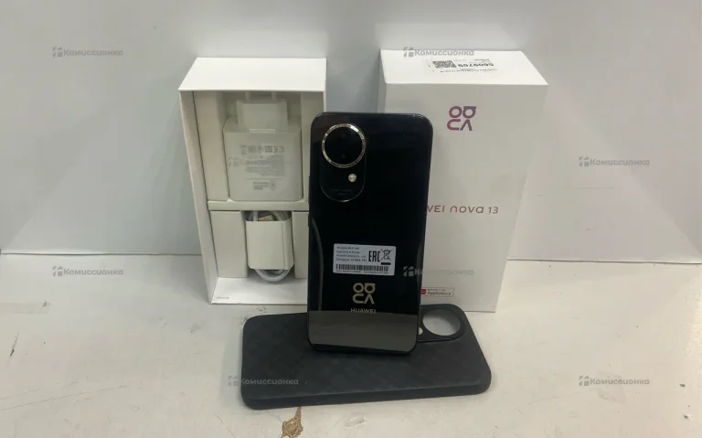 Huawei nova 13 12/256 ГБ