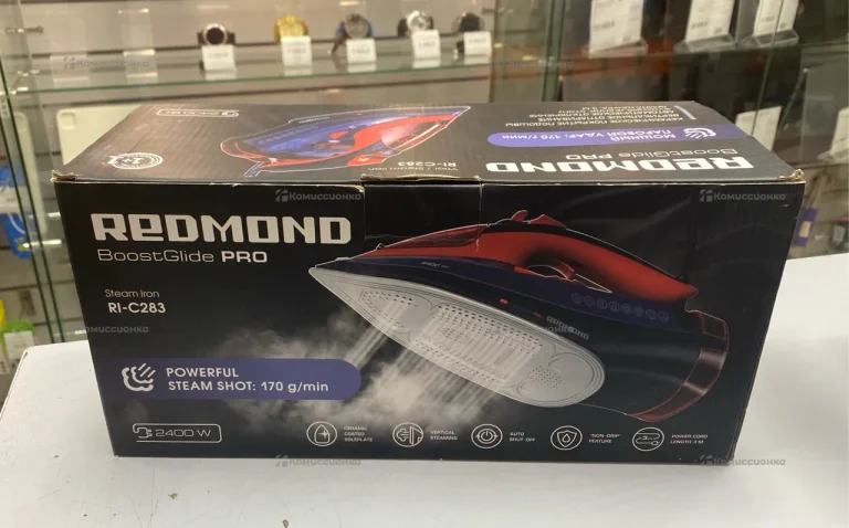 Утюг Redmond RI-C283