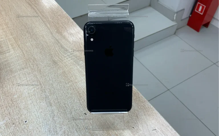 Apple iPhone XR 3/64 ГБ
