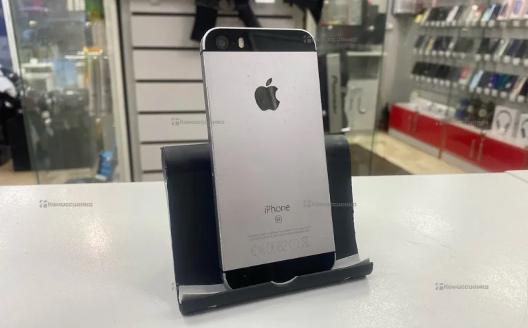 Apple iPhone SE 2/32 ГБ