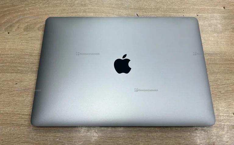 Ноутбук  Apple MacBook Pro 13 A1708