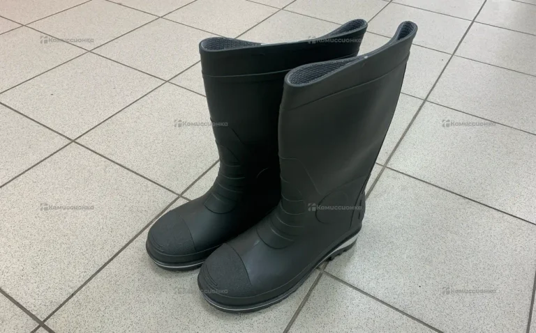 Резиновы сапоги железный нос 43р