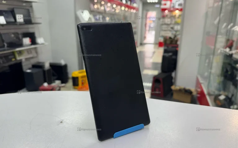 планшет Lenovo Tab 7 Essential 2/16 ГБ