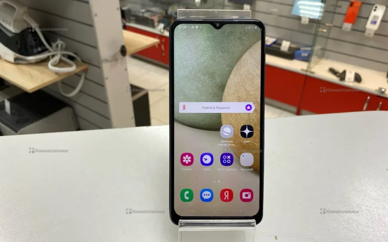 Samsung Galaxy A12 3/32 ГБ