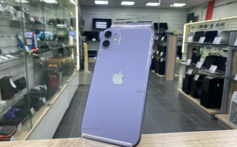 Apple iPhone 11 4/128 ГБ