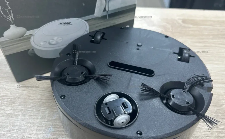 Пылесос Clean Smart Robot