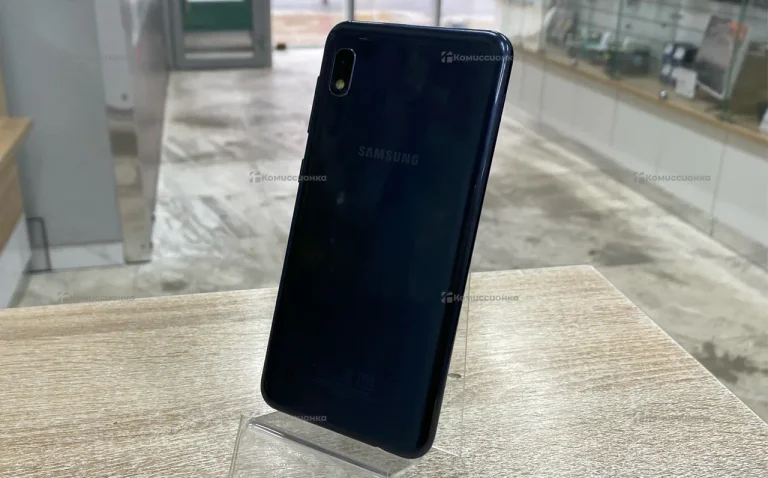 Samsung Galaxy A10 3/32 ГБ