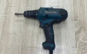 Купить Сетевая дрель-шуруповерт Makita DF0300 б/у , в Магнитогорск Цена:2490рублей