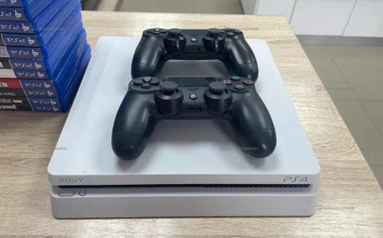 Приставка Sony PS 4 slim с дисками