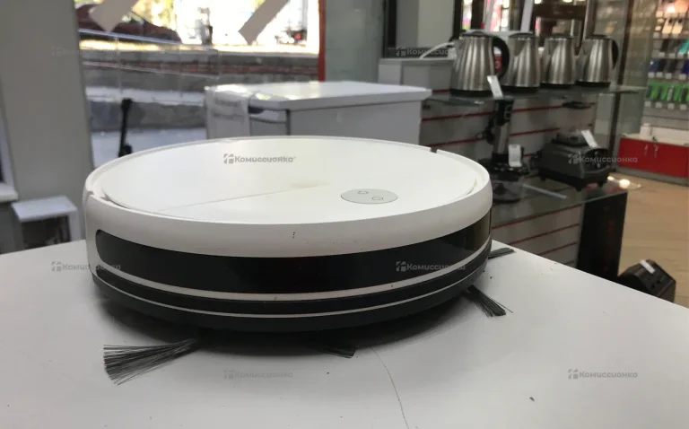 Робот Пылесос  midea VCR04W