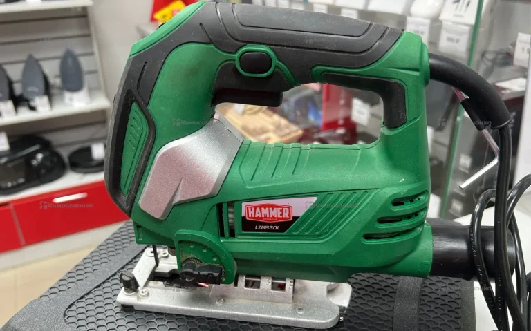 Лобзик Hammer LZK930L