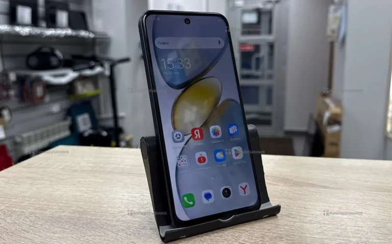 Tecno Spark Go 1 4/64 ГБ