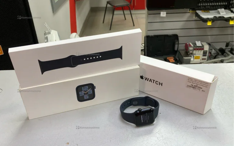 Часы Apple Watch SE 2 2022