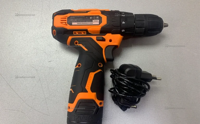 Аккумуляторный шуруповерт Вихрь ДА-12Л-2