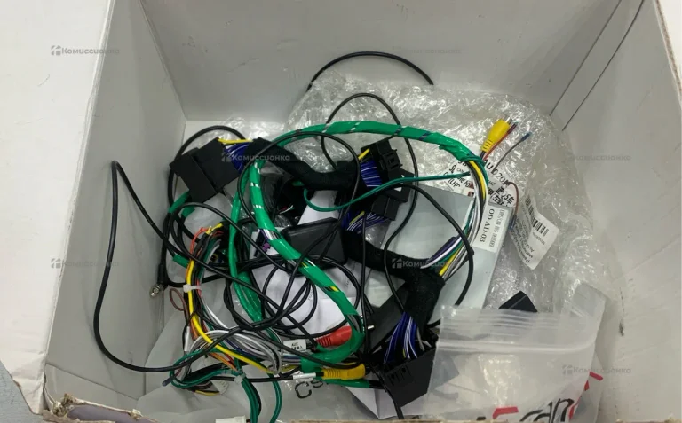 Магнитола Canbox M-Line 5610