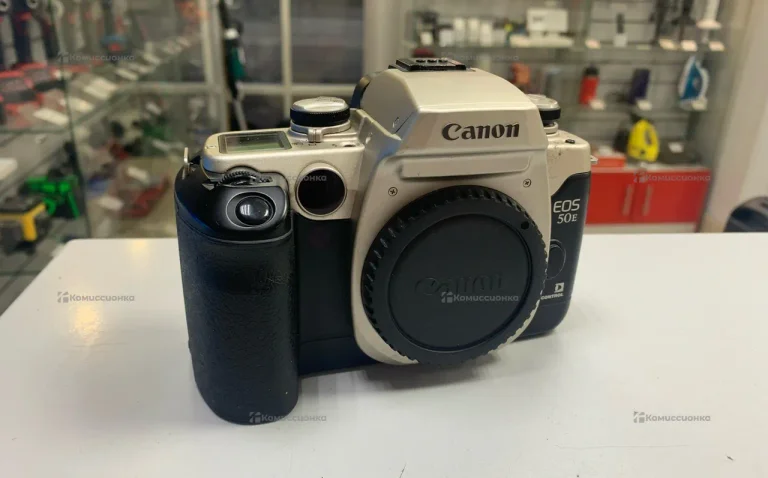 Фотоаппарат  Canon EOS 50e