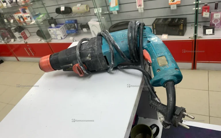 Перфоратор makita HR2400