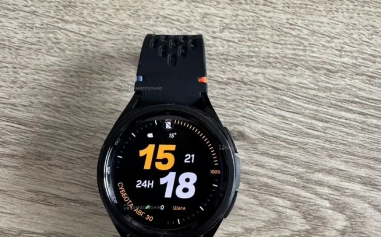 Часы  Samsung SM-R950