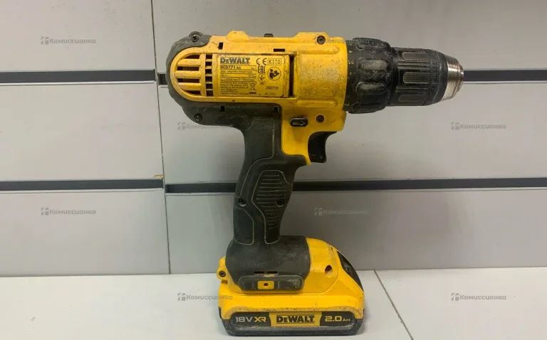 Шуруповерт Dcd771d2-ks