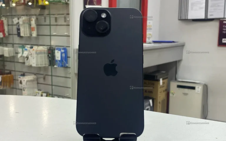 Apple iPhone 15 6/128 ГБ