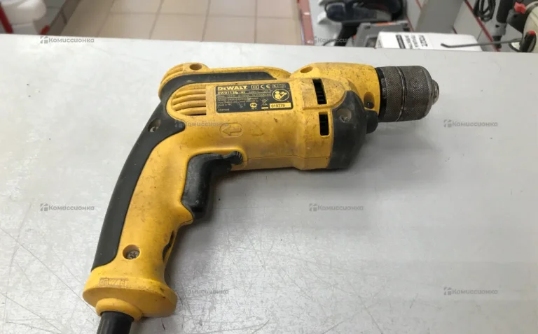 Дрель-шуруповерт dewalt DWD-112S