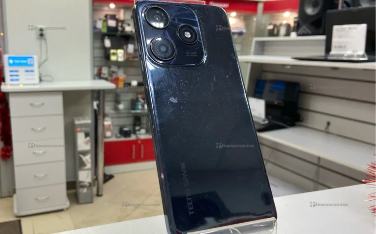 Tecno Spark 10C 4/64 ГБ