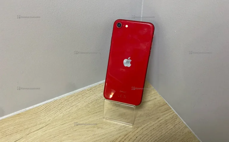 Apple iPhone SE (2020) 3/64 ГБ