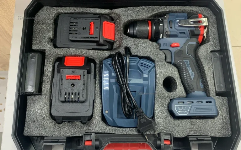 шуруповерт метал патрон Makitoni