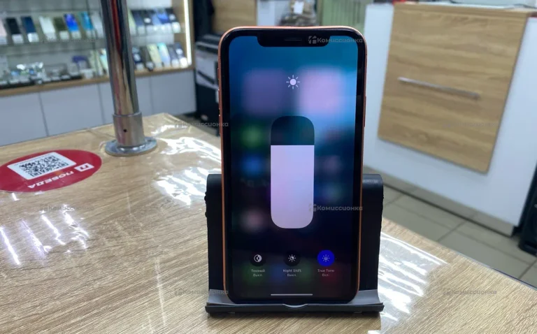 Apple iPhone XR 3/64 ГБ