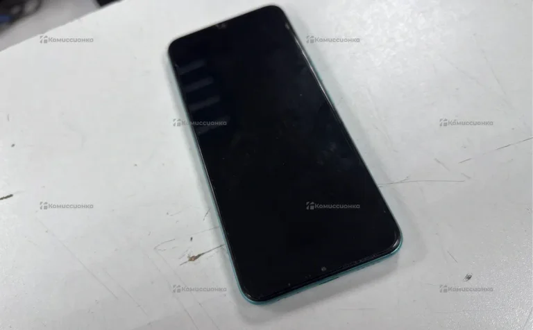 Tecno Spark 8C 4/64 ГБ