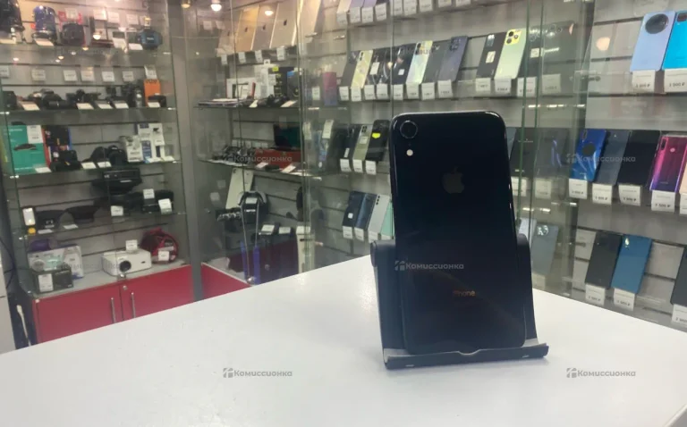Apple iPhone XR 64Gb.
