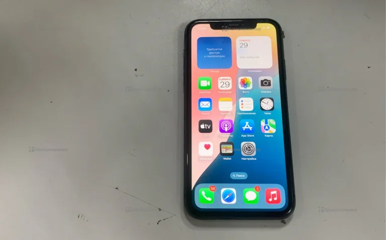 Apple iPhone 11 4/64 ГБ