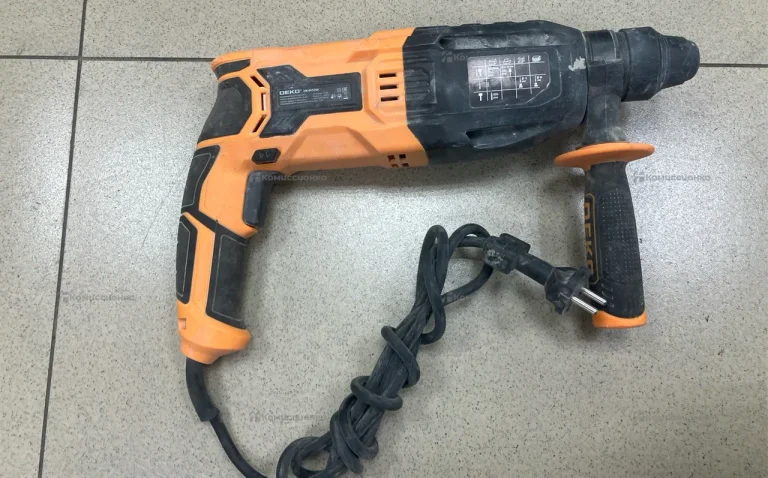 Перфоратор сетевой DEKO DKH950W