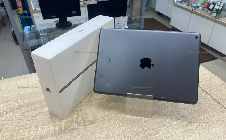 Планшет Apple iPad 9 поколения 256GB Wi-Fi