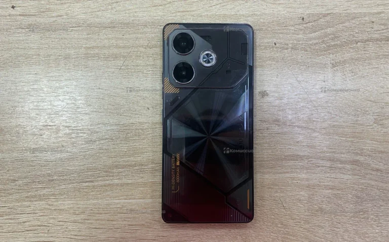 Tecno Pova 6 8/256 ГБ