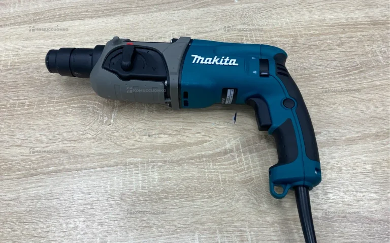 Перфоратор Makita 2470 сетевой