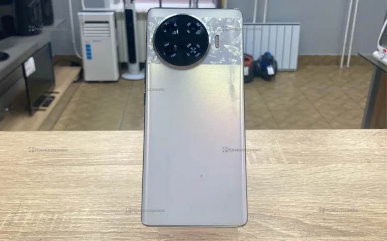 Tecno Spark 20 Pro+ 8/256 ГБ
