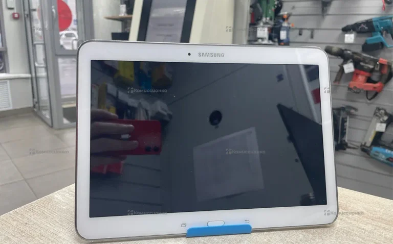 Планшет Samsung galaxy tab4 10.1