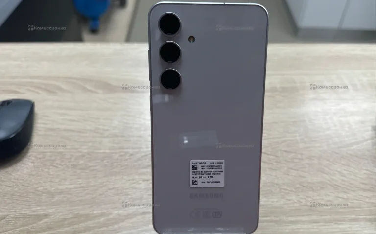 Samsung Galaxy S24 FE 8/256 ГБ