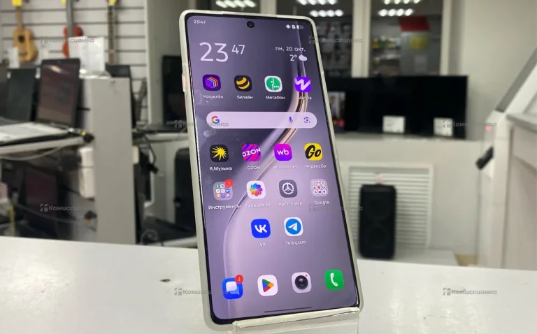 Tecno Camon 40 8/256 ГБ