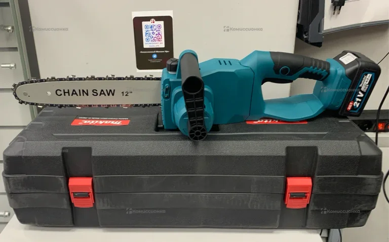 Цепная пила аккумуляторная бесщеточная Makita(сини