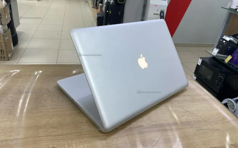 Makbook pro 17’ 2011