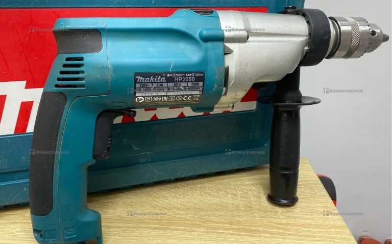 Дрель makita HP2050