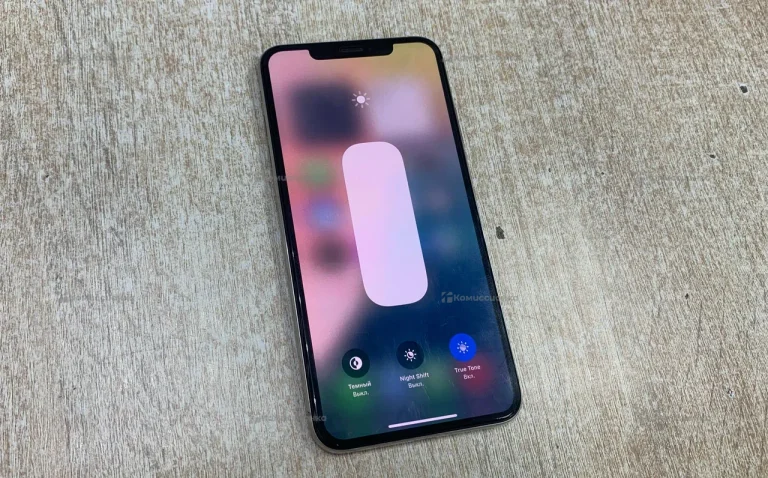 Apple iPhone XS Max 4/64 ГБ