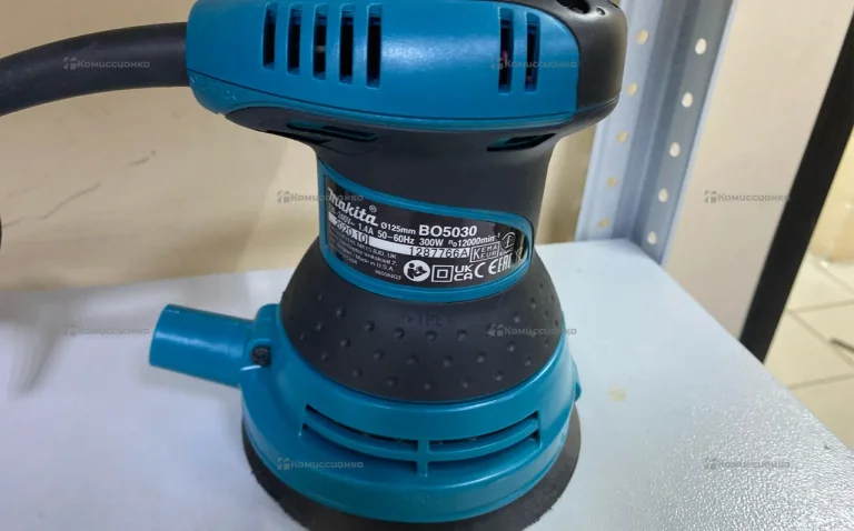 Эксенцтриковая шлишфмашинка Makita BO6030