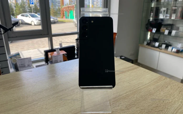 Samsung Galaxy S22 5G 8/128 ГБ