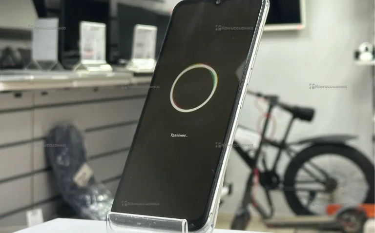 Tecno Spark 8C 3/64 ГБ