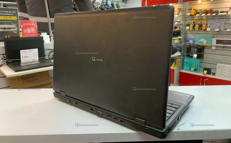 ноутбук Aquarius core 2 Duo/4gb/256gb