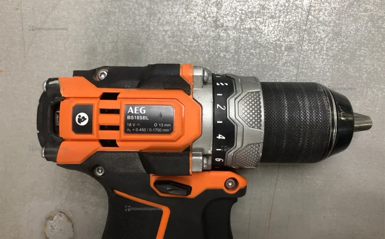 Аккумуляторная дрель-шуруповерт AEG BS18SBL